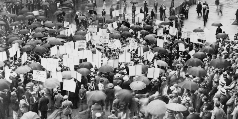 Debate Nacional Cresce Após Protesto Interromper Culto Religioso nos Estados Unidos