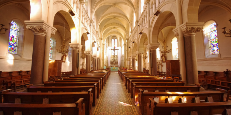 Mudanças Religiosas no Brasil e na América Latina Reacendem Debates sobre Catolicismo e Cristianismo