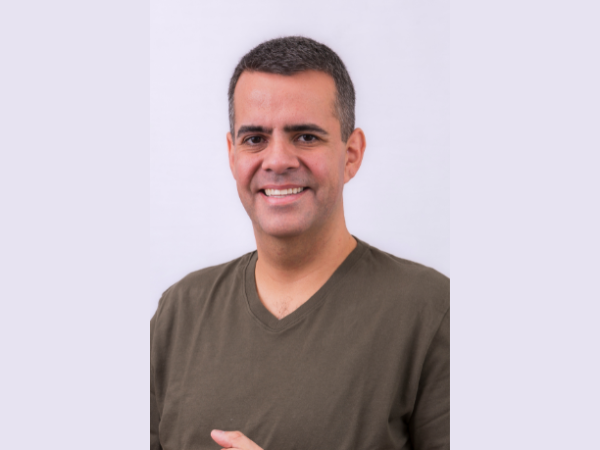 Dr. Vinicius Tadeu Sattin Rodrigues